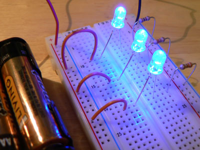 Wiring Parallel LEDs on Breadboard